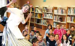 niños en la biblioteca